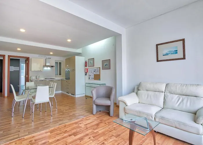 Sant Antnin Sea Side Penthouse By Haven And Keys Malta * Sliema