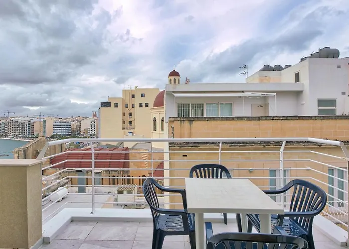 Sant Antnin Sea Side Penthouse By Haven And Keys Malta * Sliema