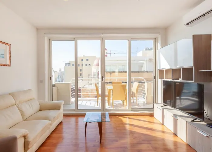 Sant Antnin Sea Side Penthouse By Haven And Keys Malta *